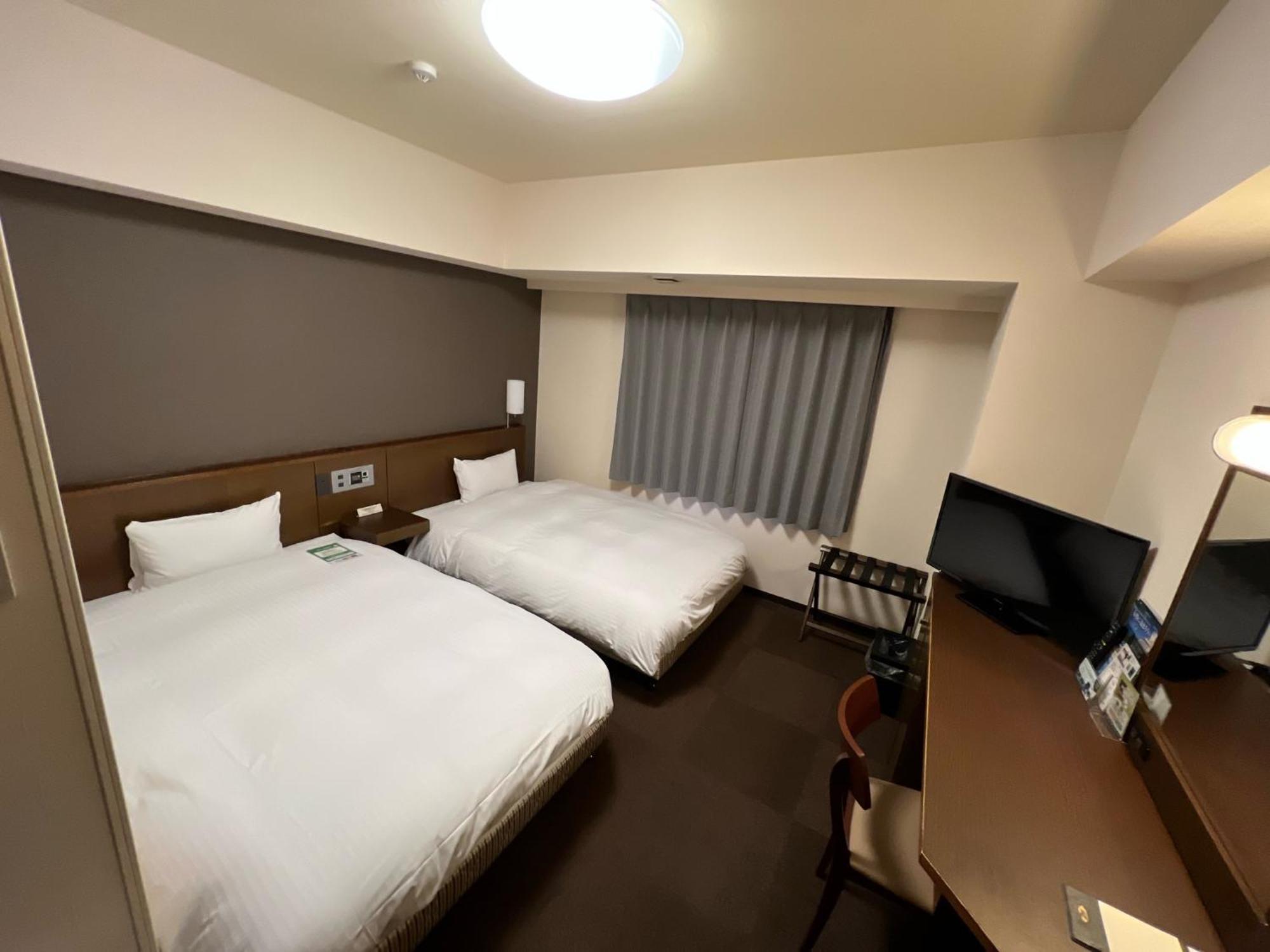 Hotel Route-Inn Uozu Eksteriør billede